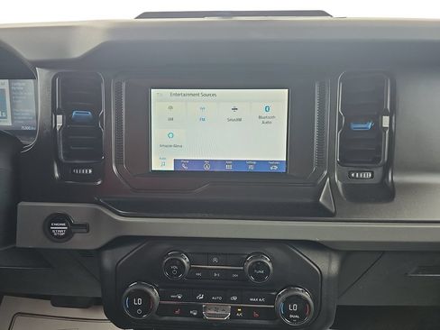 Used 2021 Ford Bronco Black Diamond AWD/4WD image 21