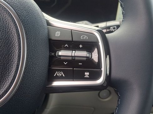 New 2026 Kia Carnival SX image 22