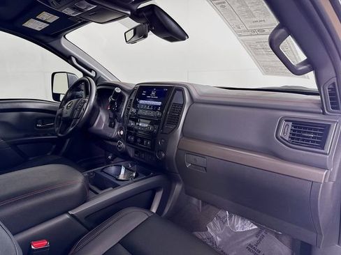 Used 2024 Nissan Titan PRO-4X w/ Pro-4x Convenience Package image 30