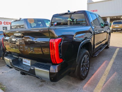 Used 2025 Toyota Tundra Limited w/ Power Package AWD/4WD image 8