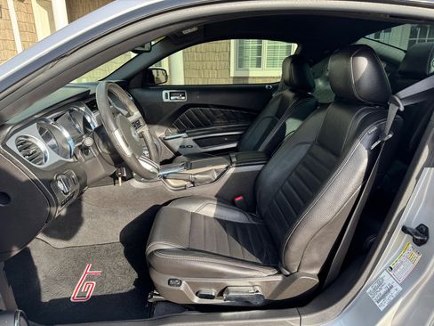 Used 2011 Ford Mustang GT Premium w/ Security Pkg image 13