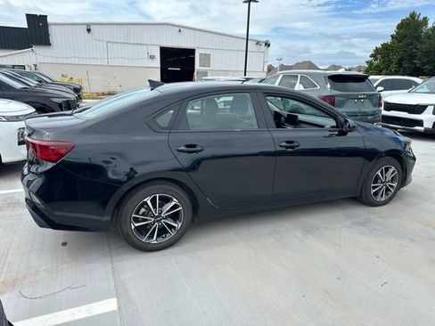 Used 2023 Kia Forte LXS FWD image 15