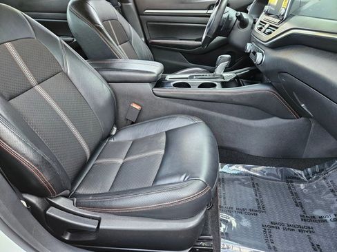 Used 2024 Nissan Altima 2.5 SR FWD image 18
