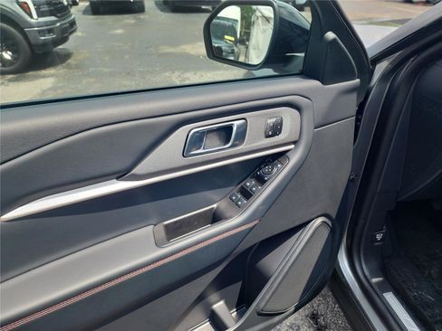 New 2025 Ford Explorer ST-Line w/ Premium Package image 16