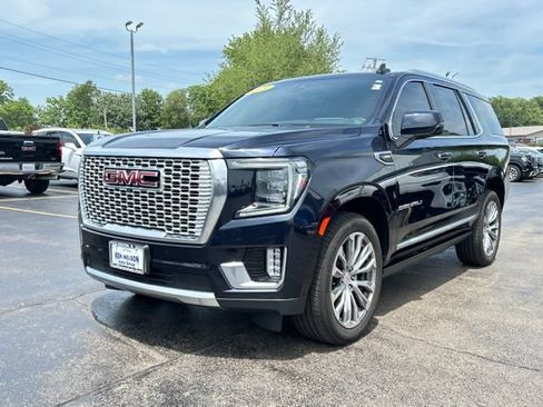 Used 2021 GMC Yukon Denali w/ Denali Premium Package AWD/4WD image 5