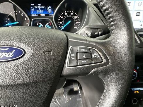 Used 2018 Ford Escape Titanium w/ Ford Safe & Smart Package image 14