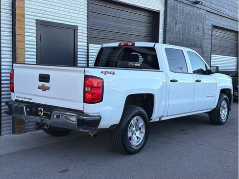 Used 2018 Chevrolet Silverado 1500 W/T w/ Trailering Package AWD/4WD image 3