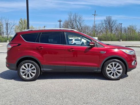 Used 2017 Ford Escape Titanium image 10