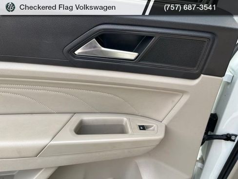 Used 2023 Volkswagen Atlas SE w/ Black Wheel Package AWD/4WD image 23