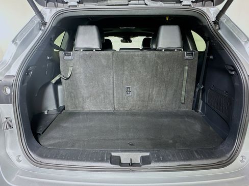 Used 2025 Toyota Highlander XSE image 31