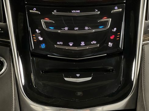 Used 2015 Cadillac Escalade ESV Platinum image 33