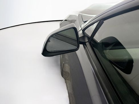 Used 2023 Tesla Model 3 Standard Range image 16