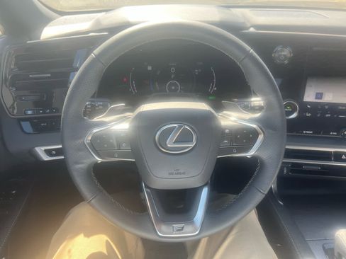 Used 2023 Lexus RX 500h F Sport image 16