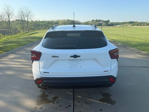 New 2026 Chevrolet Trax RS FWD image 4