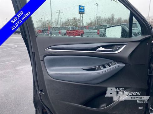 Used 2022 Buick Enclave Essence w/ Experience Buick Package image 9