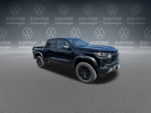 Used 2025 Chevrolet Colorado Trail Boss image 23