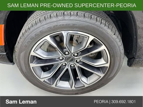 Used 2023 Jeep Grand Wagoneer Series III AWD/4WD image 33