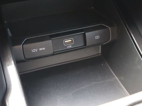 Used 2020 Kia Telluride S FWD image 28