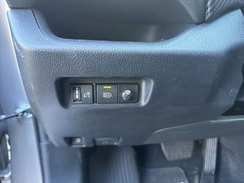 Used 2024 Toyota RAV4 LE AWD/4WD image 11