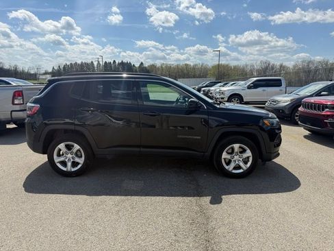 Used 2023 Jeep Compass Latitude w/ Convenience Group image 5