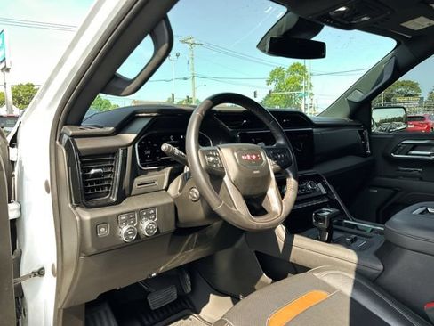 Used 2022 GMC Sierra 1500 AT4 w/ AT4 Premium Package AWD/4WD image 28