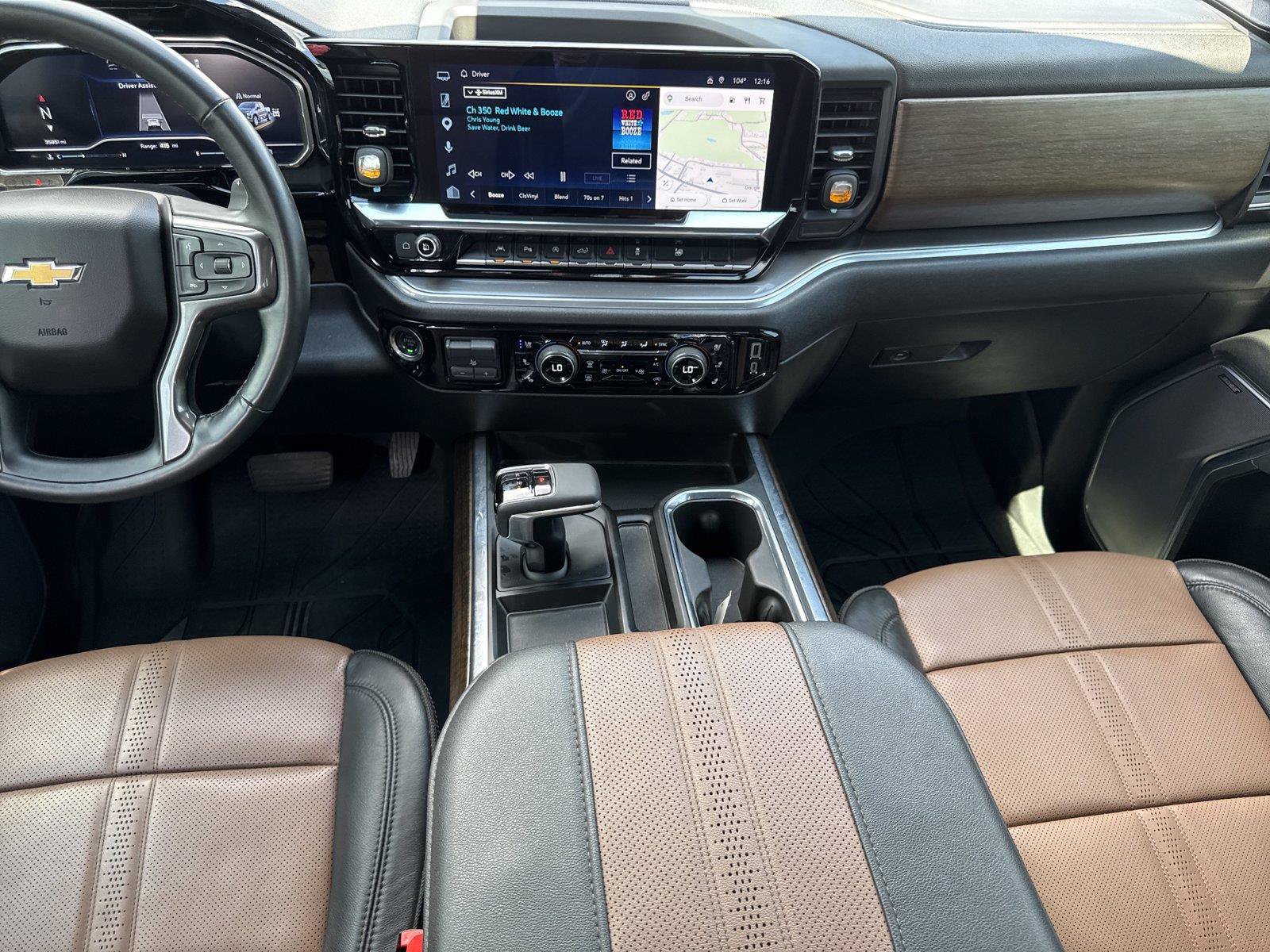 Used 2025 Chevrolet Silverado 1500 High Country AWD/4WD image 15