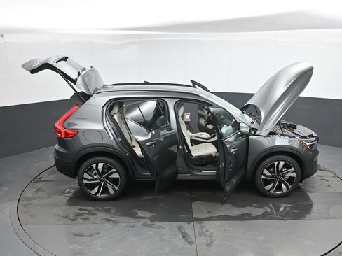 New 2026 Volvo XC40 B5 Ultra w/ Climate Package AWD/4WD image 49