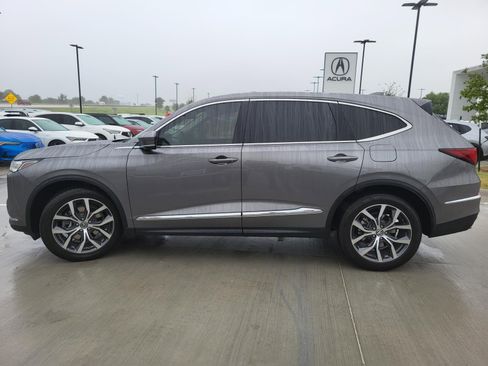Used 2024 Acura MDX SH-AWD w/ Technology Package image 3