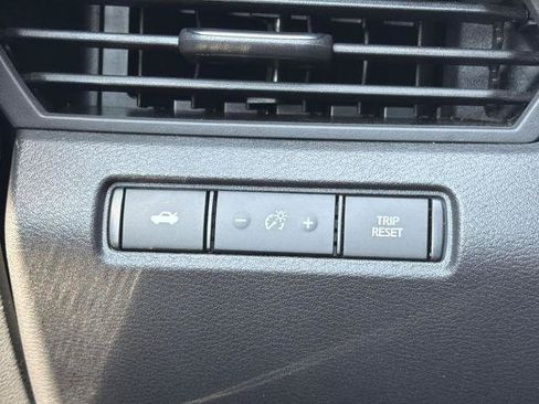 Certified 2025 Nissan Altima 2.5 SR w/ SR Premium Package FWD image 14