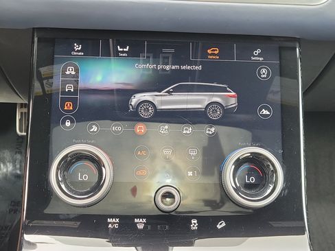 Used 2019 Land Rover Range Rover Velar R-Dynamic HSE AWD/4WD image 27