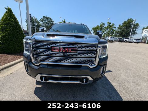 Used 2021 GMC Sierra 2500 Denali w/ Denali Ultimate Package AWD/4WD image 2