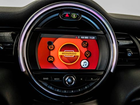 Used 2019 MINI Cooper S image 26