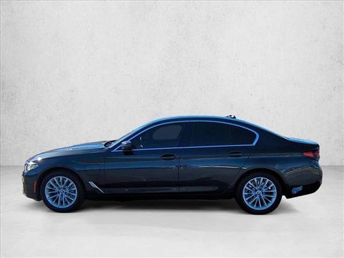 Used 2021 BMW 530e image 9