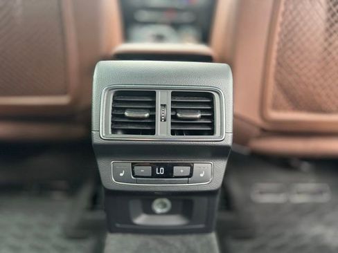 Used 2018 Audi Q5 2.0T Premium Plus w/ Premium Plus Package image 24