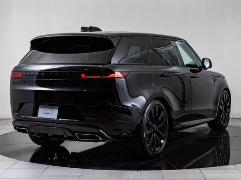 New 2026 Land Rover Range Rover Sport Dynamic SE AWD/4WD image 10