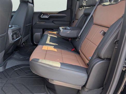 New 2026 Chevrolet Silverado 1500 High Country AWD/4WD image 19