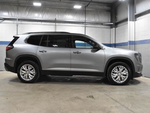 Used 2026 GMC Acadia Elevation w/ Elevation Premium Package FWD image 27