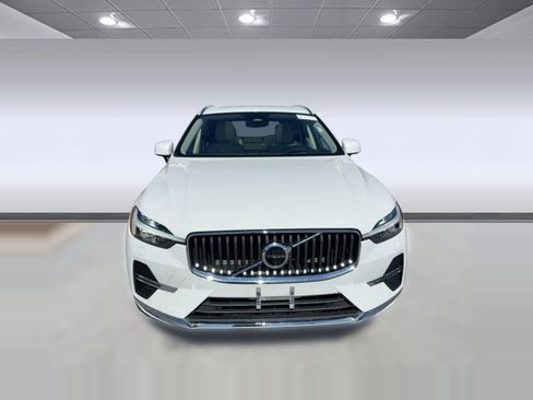 Certified 2023 Volvo XC60 T8 Ultimate w/ Climate Package image 6