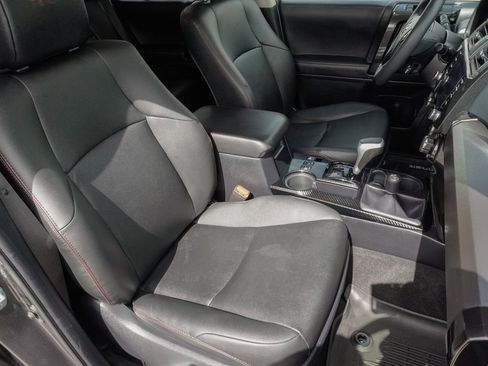 Used 2020 Toyota 4Runner TRD Off-Road Premium w/ Moonroof Package AWD/4WD image 24