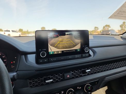 Used 2024 Honda Accord EX image 18