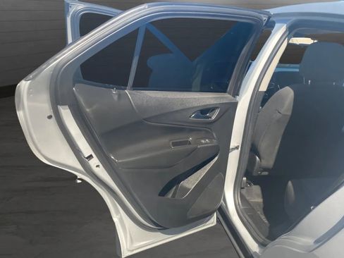 Used 2019 Chevrolet Equinox LT FWD image 36