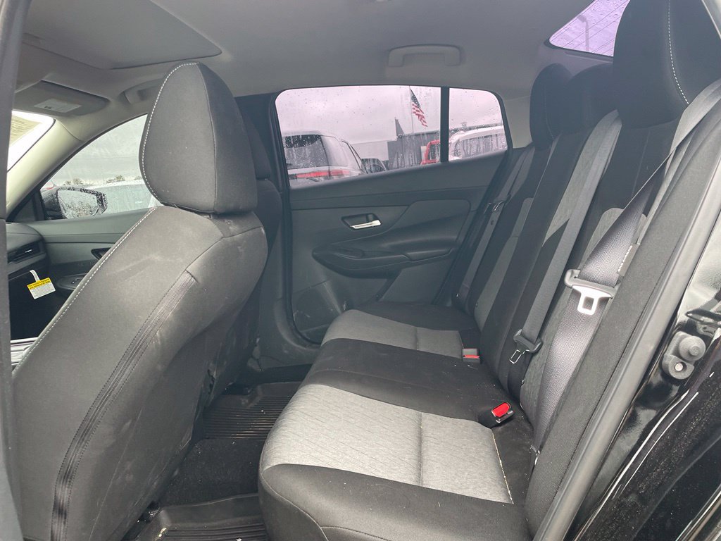 Used 2026 Nissan Sentra SV w/ SV Convenience Package FWD image 16