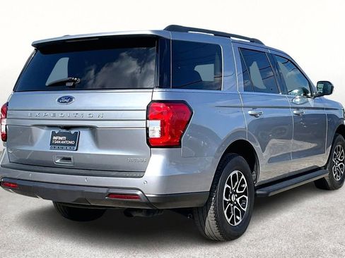 Used 2024 Ford Expedition XLT AWD/4WD image 2