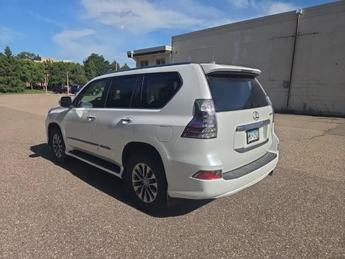 Used 2016 Lexus GX 460 Luxury AWD/4WD image 12