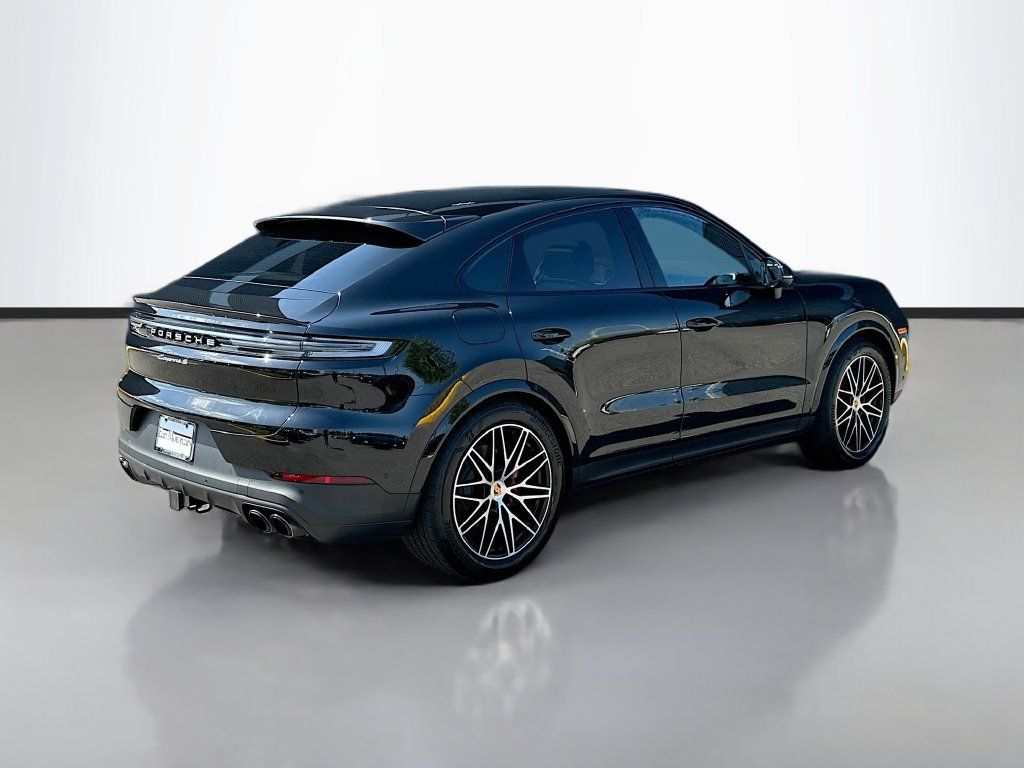 Certified 2026 Porsche Cayenne S AWD/4WD image 9
