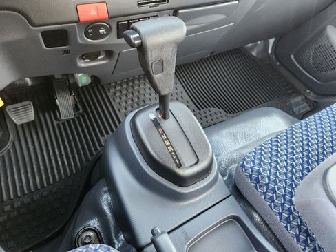 New 2024 Chevrolet Low Cab Forward image 19