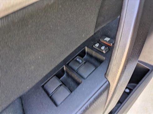 Used 2014 Toyota Corolla LE image 12