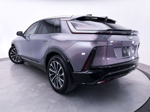 Used 2024 Cadillac Lyriq Sport RWD image 2