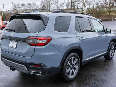Certified 2025 Honda Pilot Elite image 14