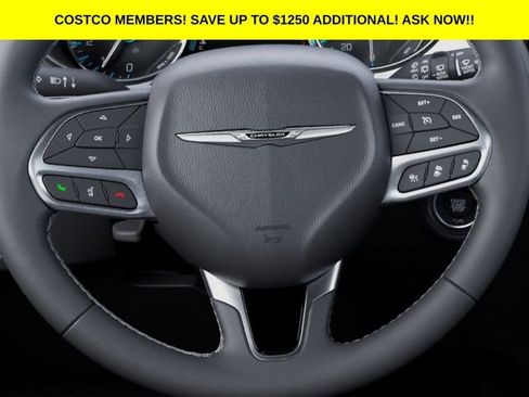 New 2026 Chrysler Pacifica Select AWD/4WD image 19